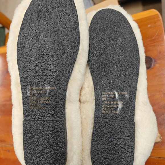 Sheepskin Slippers - Picture 6 of 9